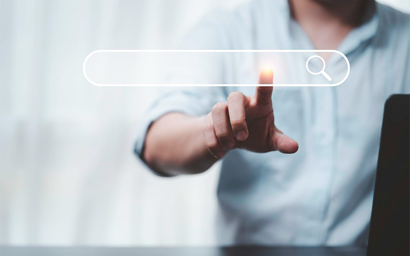 البحث في خيارات برنامج الأمين